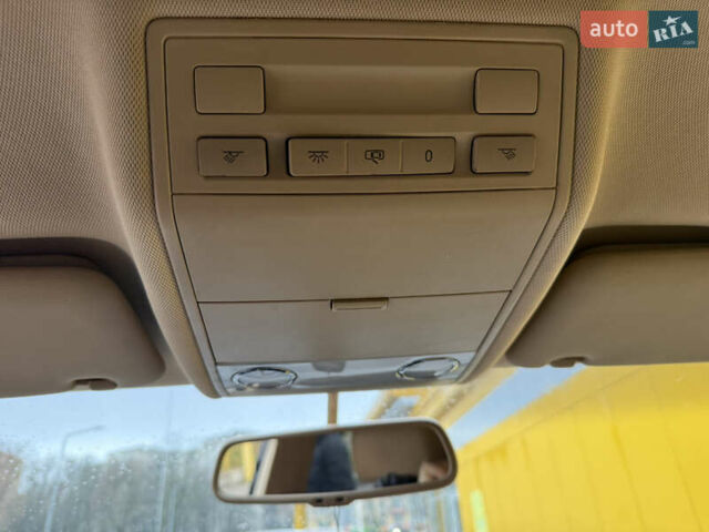 Черный Фольксваген Туарег, объемом двигателя 2.97 л и пробегом 329 тыс. км за 9500 $, фото 33 на Automoto.ua