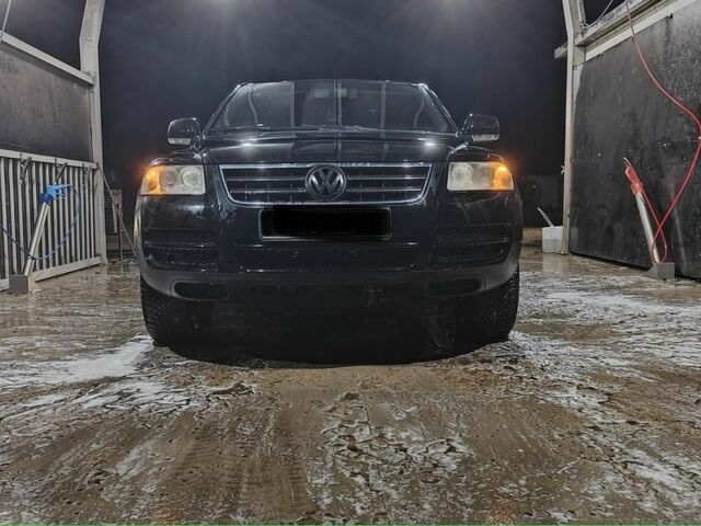 Черный Фольксваген Туарег, объемом двигателя 2.5 л и пробегом 345 тыс. км за 4720 $, фото 4 на Automoto.ua