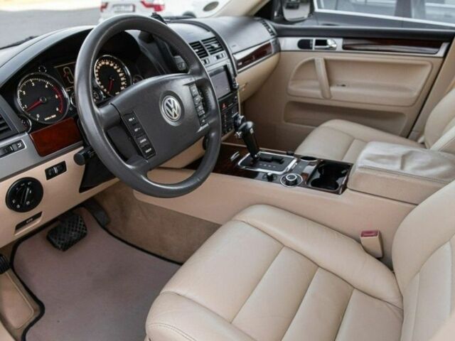 Черный Фольксваген Туарег, объемом двигателя 3 л и пробегом 266 тыс. км за 4350 $, фото 9 на Automoto.ua