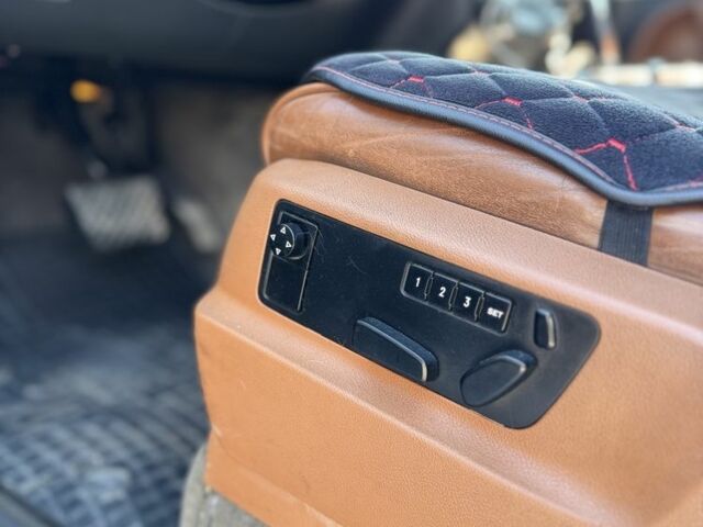 Черный Фольксваген Туарег, объемом двигателя 3 л и пробегом 270 тыс. км за 9990 $, фото 9 на Automoto.ua