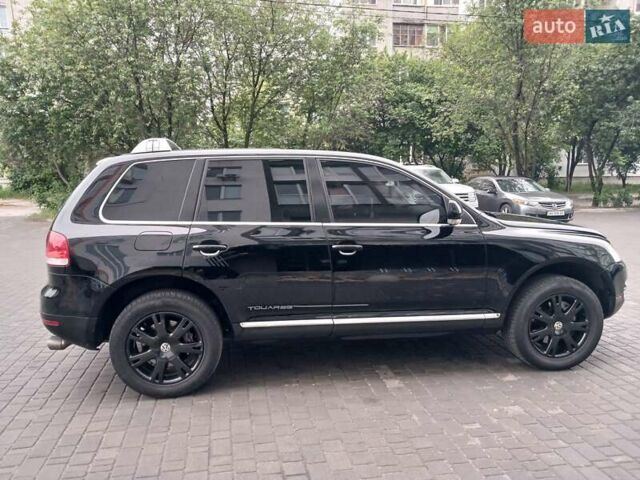 Черный Фольксваген Туарег, объемом двигателя 3.2 л и пробегом 280 тыс. км за 7700 $, фото 3 на Automoto.ua
