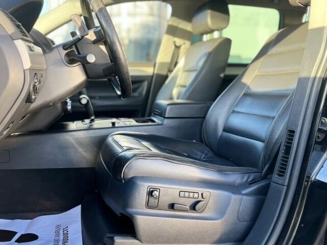 Черный Фольксваген Туарег, объемом двигателя 3 л и пробегом 300 тыс. км за 6500 $, фото 20 на Automoto.ua