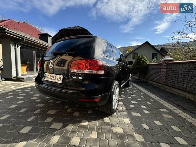 Черный Фольксваген Туарег, объемом двигателя 3 л и пробегом 187 тыс. км за 12000 $, фото 9 на Automoto.ua