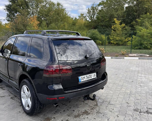 Черный Фольксваген Туарег, объемом двигателя 2.97 л и пробегом 316 тыс. км за 8500 $, фото 10 на Automoto.ua