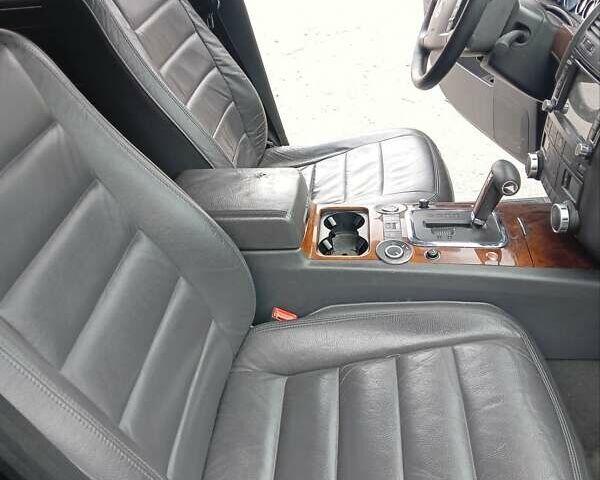 Черный Фольксваген Туарег, объемом двигателя 2.46 л и пробегом 288 тыс. км за 6800 $, фото 14 на Automoto.ua