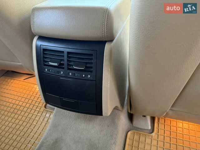 Черный Фольксваген Туарег, объемом двигателя 2.97 л и пробегом 329 тыс. км за 9500 $, фото 29 на Automoto.ua