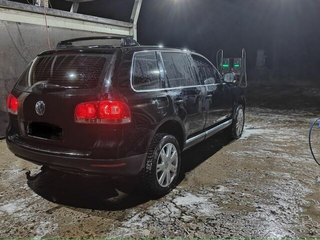 Черный Фольксваген Туарег, объемом двигателя 2.5 л и пробегом 345 тыс. км за 4720 $, фото 5 на Automoto.ua