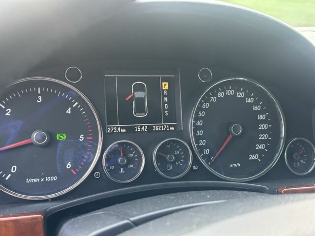 Чорний Фольксваген Туарег, об'ємом двигуна 3 л та пробігом 326 тис. км за 4800 $, фото 8 на Automoto.ua