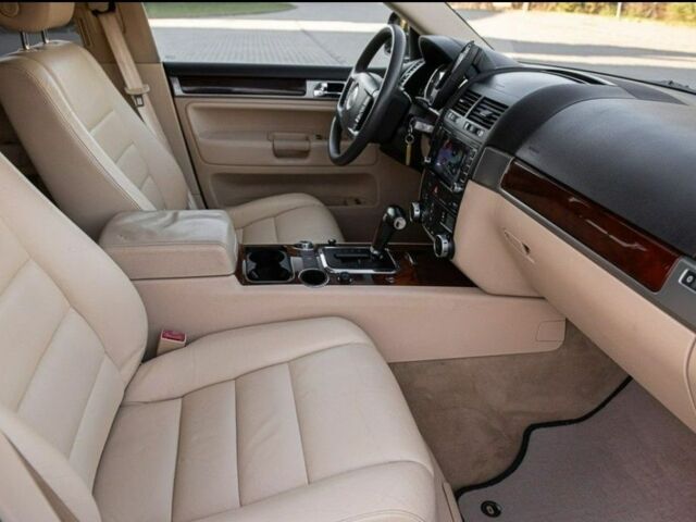 Черный Фольксваген Туарег, объемом двигателя 3 л и пробегом 266 тыс. км за 4350 $, фото 11 на Automoto.ua