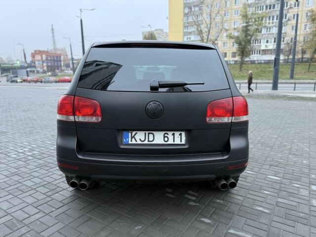 Черный Фольксваген Туарег, объемом двигателя 3 л и пробегом 360 тыс. км за 3999 $, фото 5 на Automoto.ua