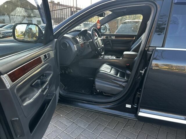 Чорний Фольксваген Туарег, об'ємом двигуна 2.5 л та пробігом 340 тис. км за 8900 $, фото 15 на Automoto.ua