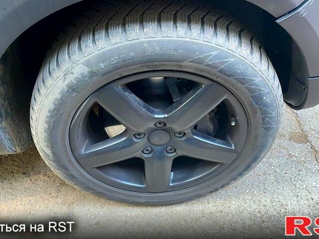 Черный Фольксваген Туарег, объемом двигателя 5 л и пробегом 168 тыс. км за 6300 $, фото 5 на Automoto.ua