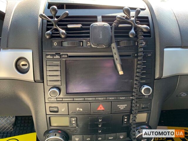 Черный Фольксваген Туарег, объемом двигателя 3 л и пробегом 268 тыс. км за 9999 $, фото 11 на Automoto.ua