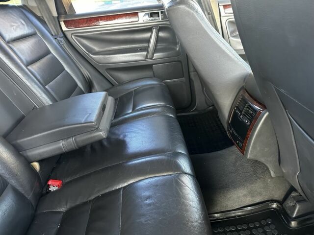 Чорний Фольксваген Туарег, об'ємом двигуна 2.5 л та пробігом 340 тис. км за 8900 $, фото 11 на Automoto.ua