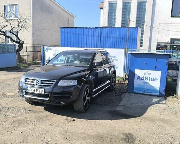 Чорний Фольксваген Туарег, об'ємом двигуна 4.9 л та пробігом 370 тис. км за 8700 $, фото 1 на Automoto.ua