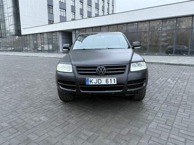 Черный Фольксваген Туарег, объемом двигателя 3 л и пробегом 360 тыс. км за 3999 $, фото 4 на Automoto.ua