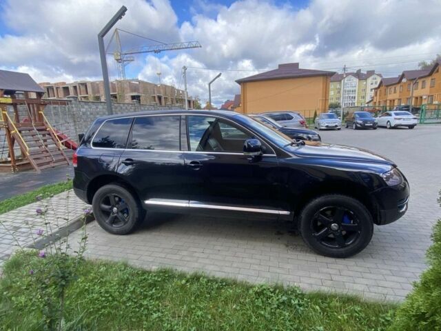 Черный Фольксваген Туарег, объемом двигателя 3 л и пробегом 270 тыс. км за 8750 $, фото 2 на Automoto.ua