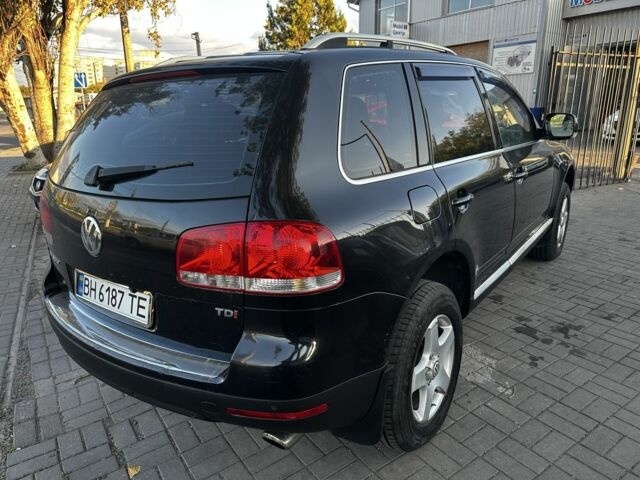 Чорний Фольксваген Туарег, об'ємом двигуна 2.5 л та пробігом 340 тис. км за 8900 $, фото 1 на Automoto.ua