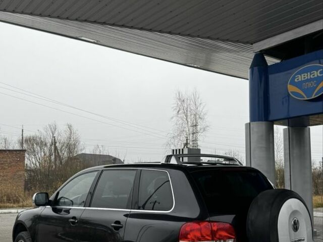 Чорний Фольксваген Туарег, об'ємом двигуна 3 л та пробігом 320 тис. км за 5200 $, фото 5 на Automoto.ua