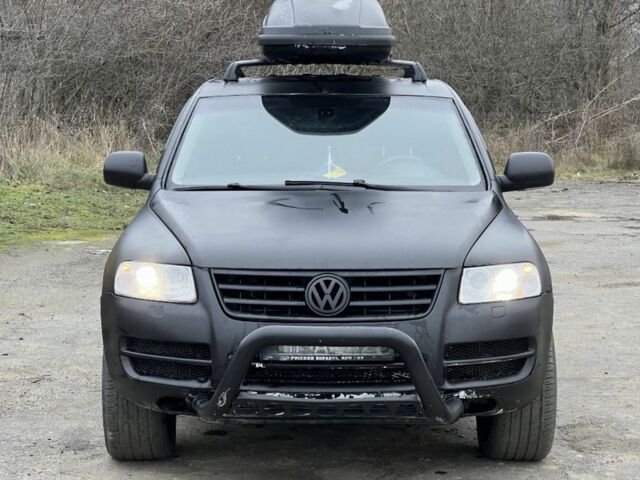 Черный Фольксваген Туарег, объемом двигателя 0 л и пробегом 320 тыс. км за 3600 $, фото 2 на Automoto.ua