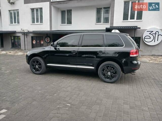 Черный Фольксваген Туарег, объемом двигателя 3.2 л и пробегом 280 тыс. км за 7700 $, фото 13 на Automoto.ua