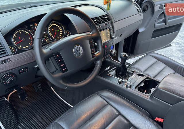 Чорний Фольксваген Туарег, об'ємом двигуна 2.5 л та пробігом 176 тис. км за 9950 $, фото 38 на Automoto.ua