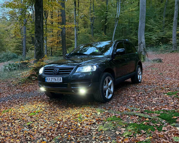 Чорний Фольксваген Туарег, об'ємом двигуна 4.2 л та пробігом 366 тис. км за 8500 $, фото 8 на Automoto.ua