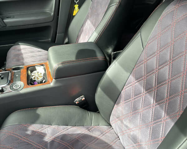 Чорний Фольксваген Туарег, об'ємом двигуна 3.2 л та пробігом 520 тис. км за 7600 $, фото 24 на Automoto.ua