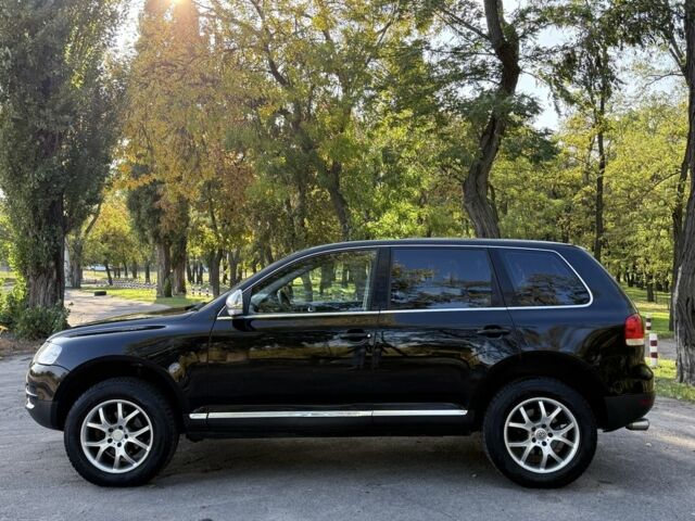 Черный Фольксваген Туарег, объемом двигателя 2.5 л и пробегом 232 тыс. км за 5950 $, фото 3 на Automoto.ua