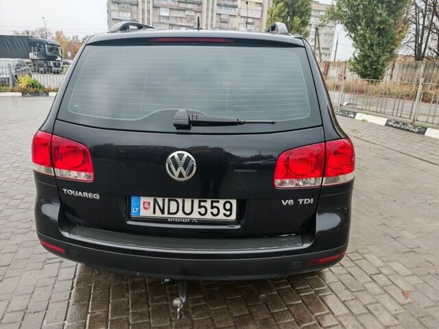 Черный Фольксваген Туарег, объемом двигателя 3 л и пробегом 400 тыс. км за 7200 $, фото 3 на Automoto.ua