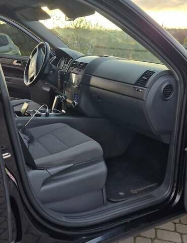 Черный Фольксваген Туарег, объемом двигателя 2.97 л и пробегом 343 тыс. км за 10000 $, фото 8 на Automoto.ua