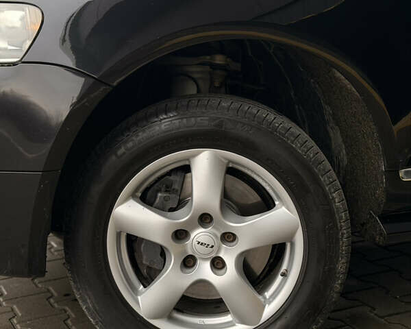 Черный Фольксваген Туарег, объемом двигателя 4.9 л и пробегом 340 тыс. км за 6900 $, фото 21 на Automoto.ua