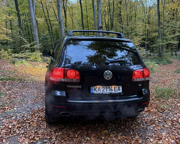 Чорний Фольксваген Туарег, об'ємом двигуна 4.2 л та пробігом 366 тис. км за 8500 $, фото 5 на Automoto.ua