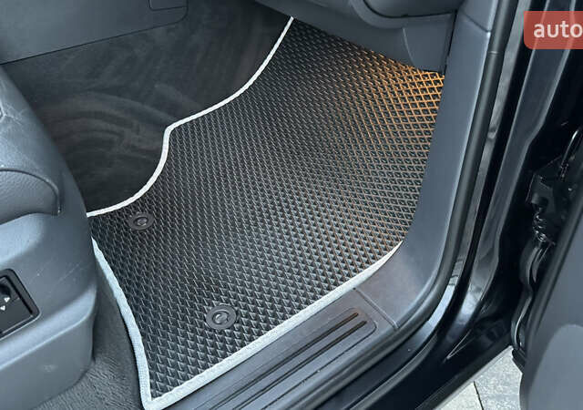 Чорний Фольксваген Туарег, об'ємом двигуна 2.5 л та пробігом 176 тис. км за 9950 $, фото 27 на Automoto.ua