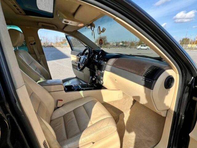 Черный Фольксваген Туарег, объемом двигателя 3 л и пробегом 295 тыс. км за 6900 $, фото 14 на Automoto.ua