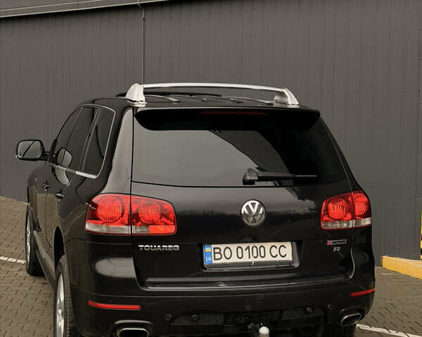 Черный Фольксваген Туарег, объемом двигателя 4.9 л и пробегом 340 тыс. км за 6900 $, фото 80 на Automoto.ua