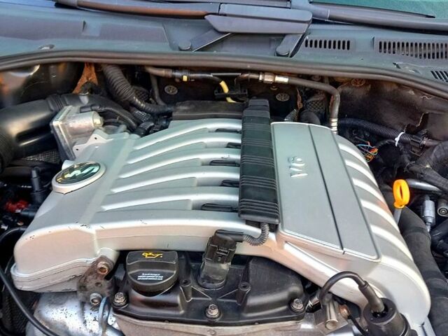 Черный Фольксваген Туарег, объемом двигателя 3.6 л и пробегом 0 тыс. км за 9500 $, фото 3 на Automoto.ua