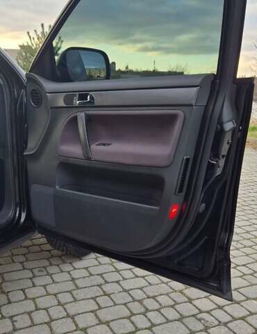 Черный Фольксваген Туарег, объемом двигателя 2.97 л и пробегом 343 тыс. км за 10000 $, фото 16 на Automoto.ua