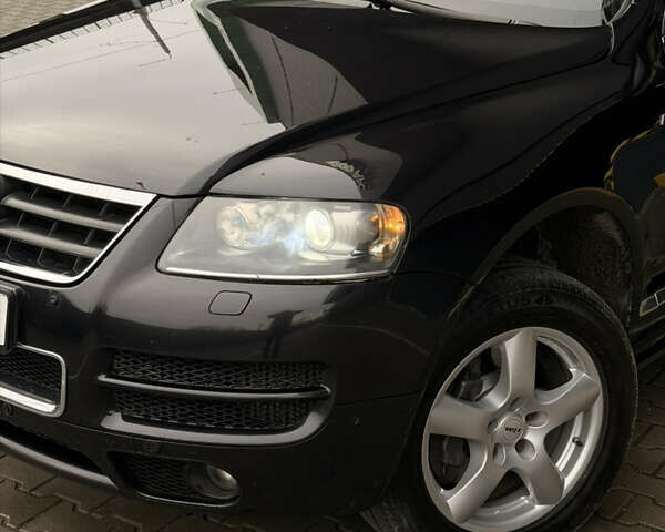 Черный Фольксваген Туарег, объемом двигателя 4.9 л и пробегом 340 тыс. км за 6900 $, фото 24 на Automoto.ua