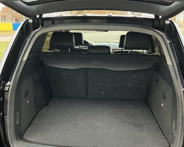 Черный Фольксваген Туарег, объемом двигателя 2.97 л и пробегом 301 тыс. км за 8950 $, фото 3 на Automoto.ua