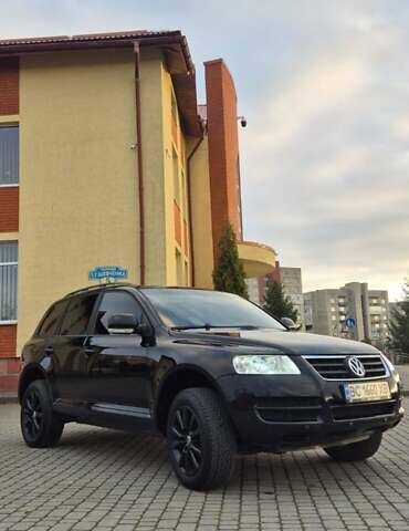 Черный Фольксваген Туарег, объемом двигателя 2.97 л и пробегом 343 тыс. км за 10000 $, фото 1 на Automoto.ua