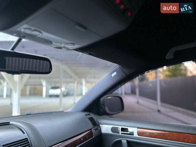 Чорний Фольксваген Туарег, об'ємом двигуна 3.2 л та пробігом 520 тис. км за 7600 $, фото 5 на Automoto.ua