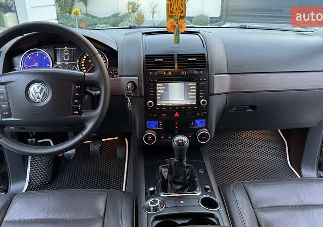 Чорний Фольксваген Туарег, об'ємом двигуна 2.5 л та пробігом 176 тис. км за 9950 $, фото 32 на Automoto.ua