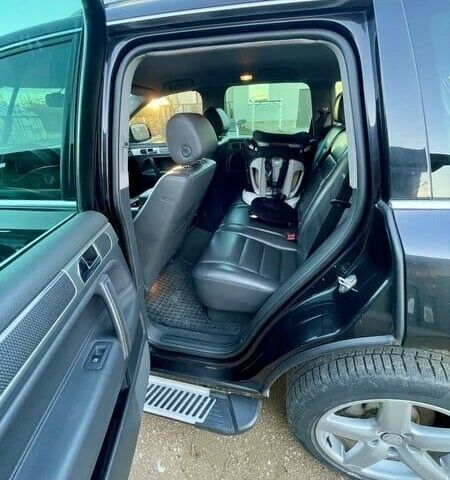 Черный Фольксваген Туарег, объемом двигателя 3 л и пробегом 309 тыс. км за 3200 $, фото 1 на Automoto.ua