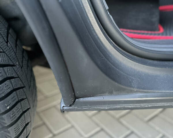 Чорний Фольксваген Туарег, об'ємом двигуна 3.2 л та пробігом 520 тис. км за 7600 $, фото 14 на Automoto.ua