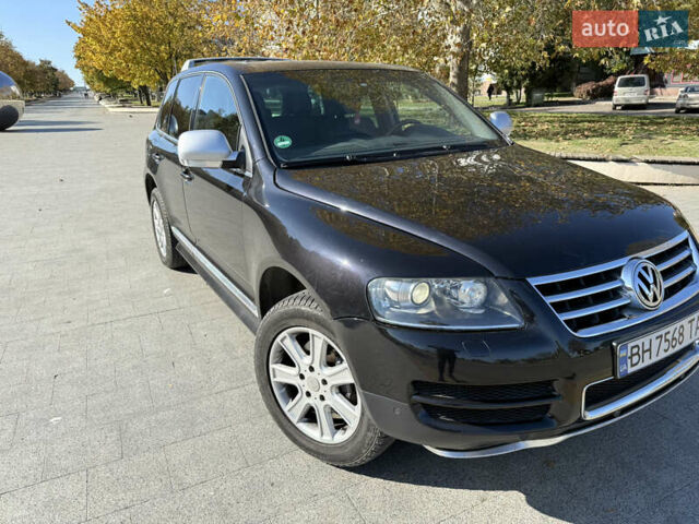 Черный Фольксваген Туарег, объемом двигателя 3 л и пробегом 340 тыс. км за 7500 $, фото 4 на Automoto.ua