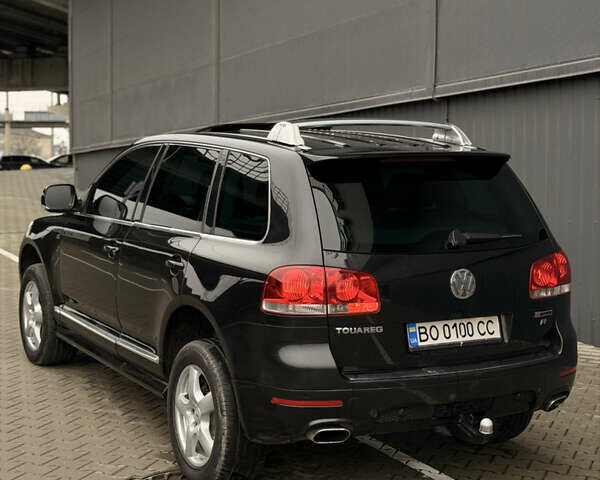 Черный Фольксваген Туарег, объемом двигателя 4.9 л и пробегом 340 тыс. км за 6900 $, фото 98 на Automoto.ua