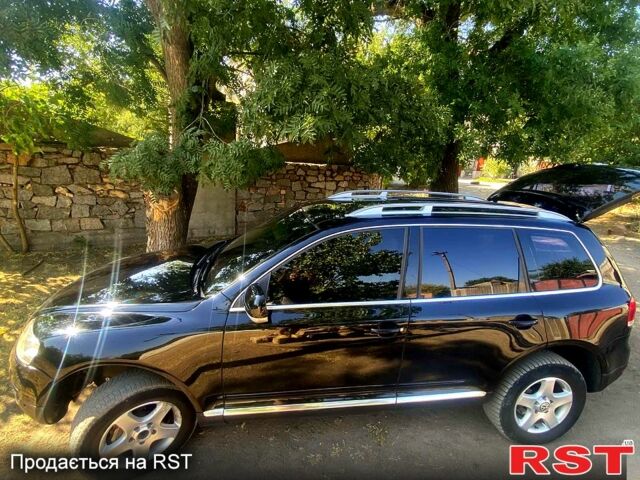 Черный Фольксваген Туарег, объемом двигателя 3 л и пробегом 380 тыс. км за 8200 $, фото 3 на Automoto.ua