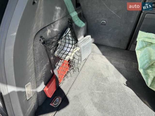 Черный Фольксваген Туарег, объемом двигателя 3 л и пробегом 340 тыс. км за 7500 $, фото 14 на Automoto.ua