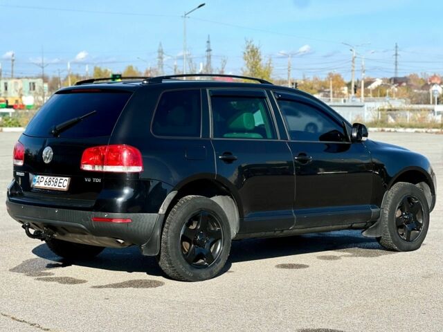Черный Фольксваген Туарег, объемом двигателя 3 л и пробегом 295 тыс. км за 6900 $, фото 6 на Automoto.ua